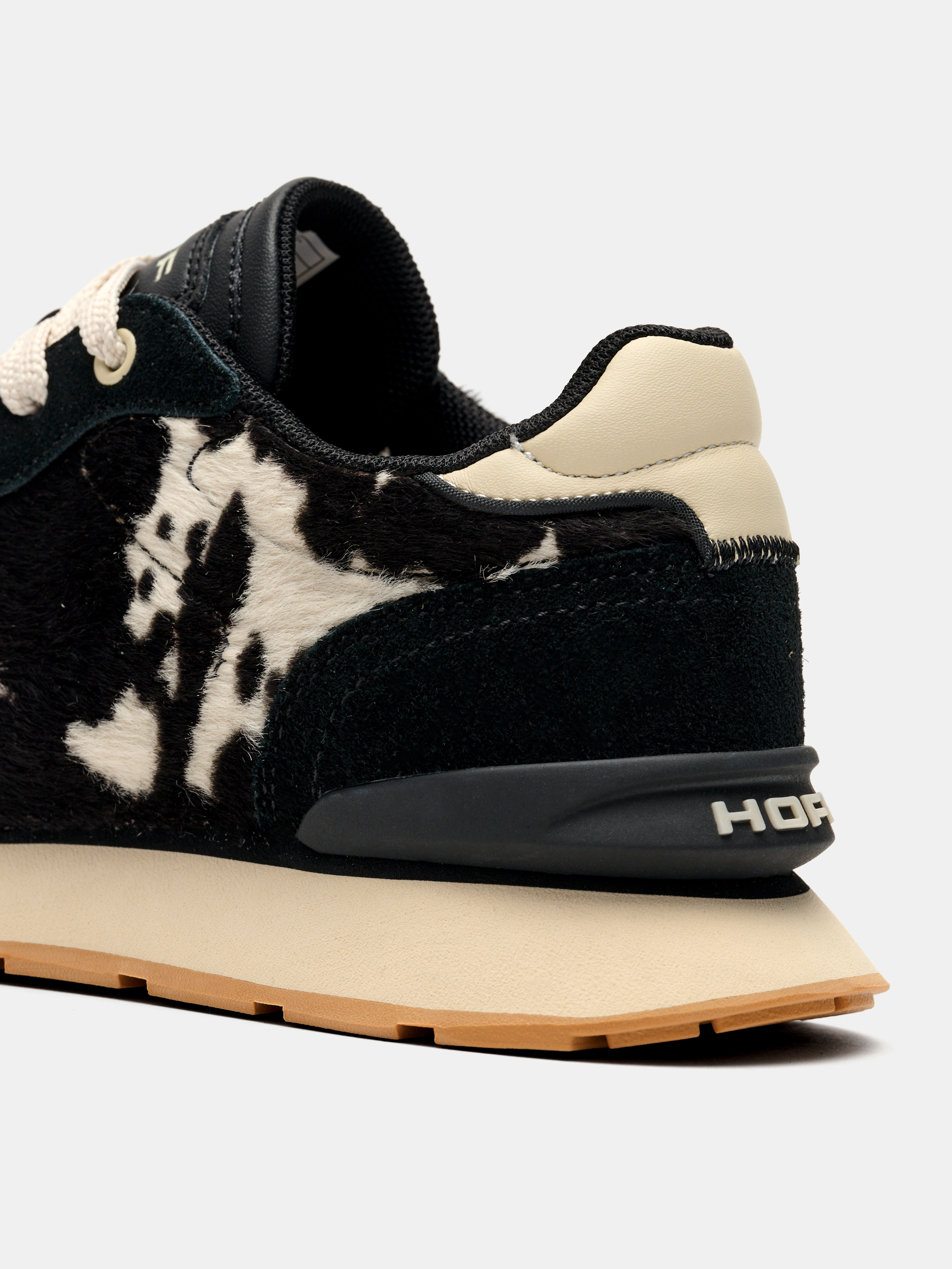 Hoff - Sneaker Black Velours Kuhflecken-Print