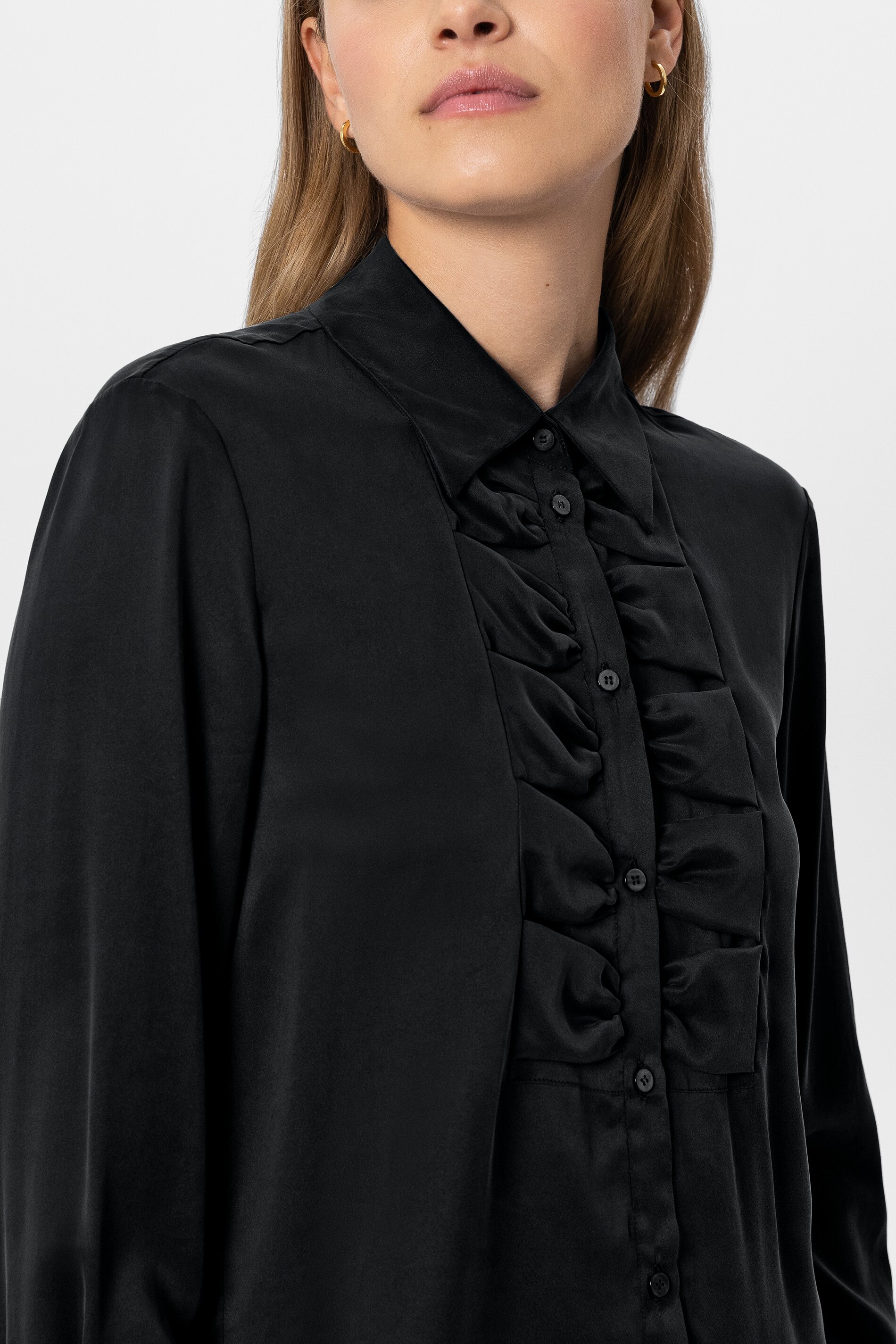 Luisa Cerano - Hemdbluse Schwarz aus Seiden-Mix mit Plastron