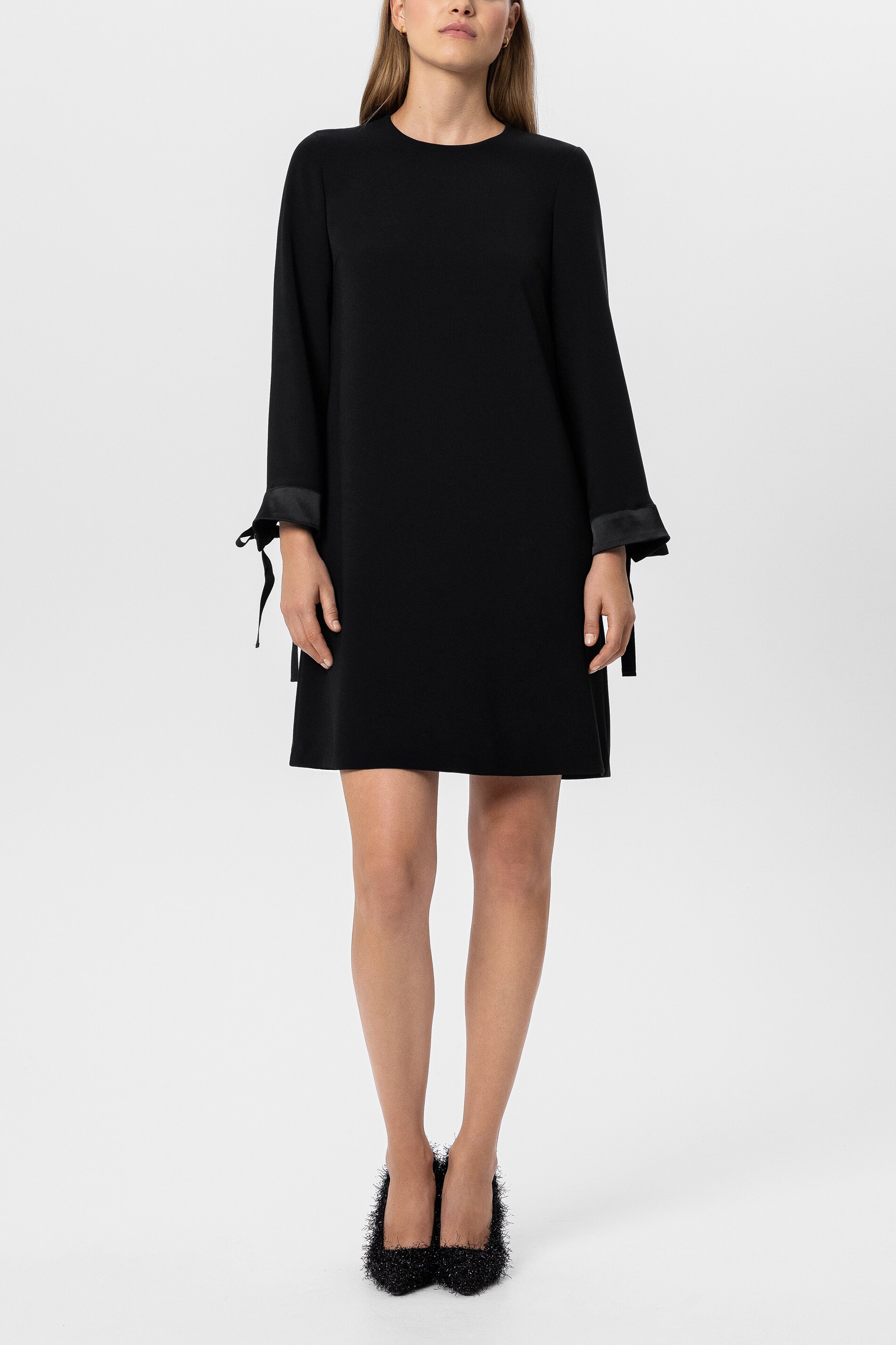Luisa Cerano - Mini-Kleid Deep Black mit Bindebändern und Dekosteinen