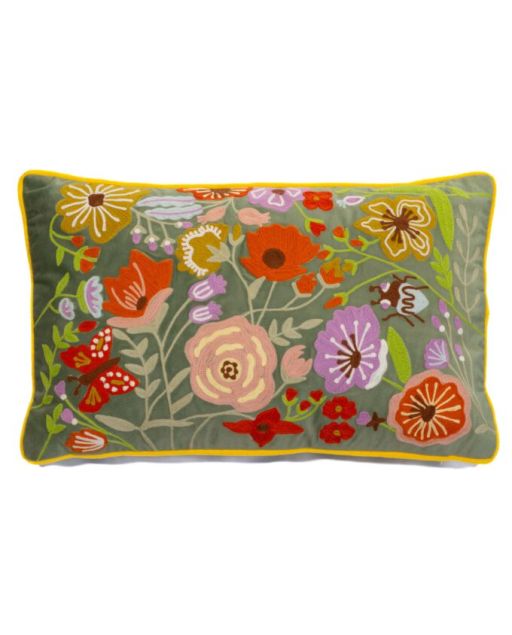 Samtkissen mit floraler Stickerei auf grün-grau